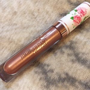 Pretty vulgar metallic liquid lipstick